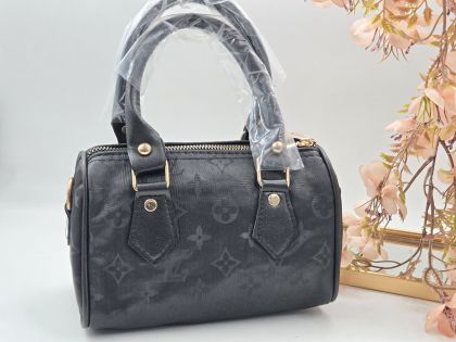 ✅️  Кожена чанта 