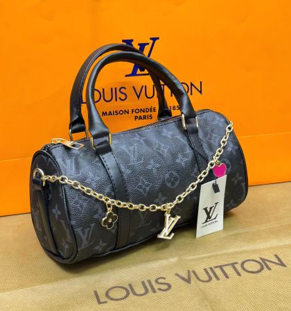 ✅️  Кожена чанта 