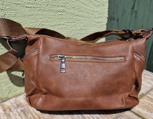 Дамска кожена чанта