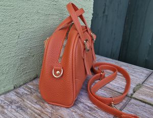 Дамска кожена чанта