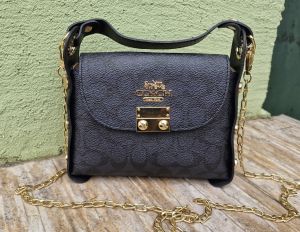 Дамска чанта 