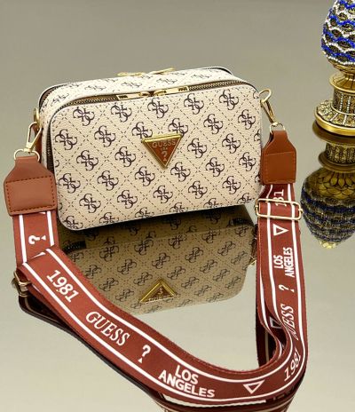 ✅️  Кожена чанта 