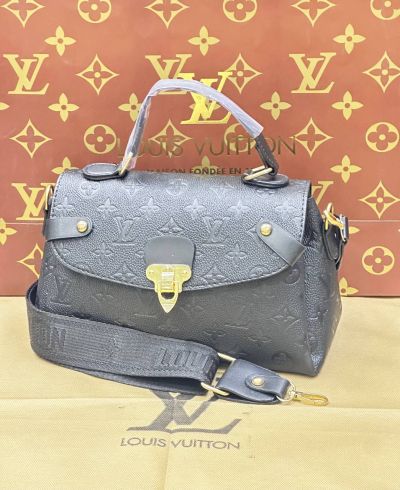 ✅️  Кожена чанта 