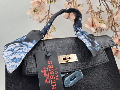 ✅️ Кожена чанта с шалче