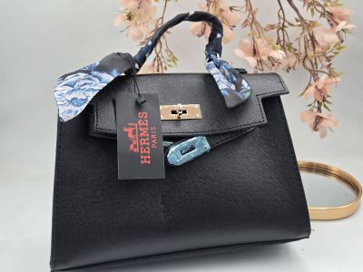 ✅️ Кожена чанта с шалче